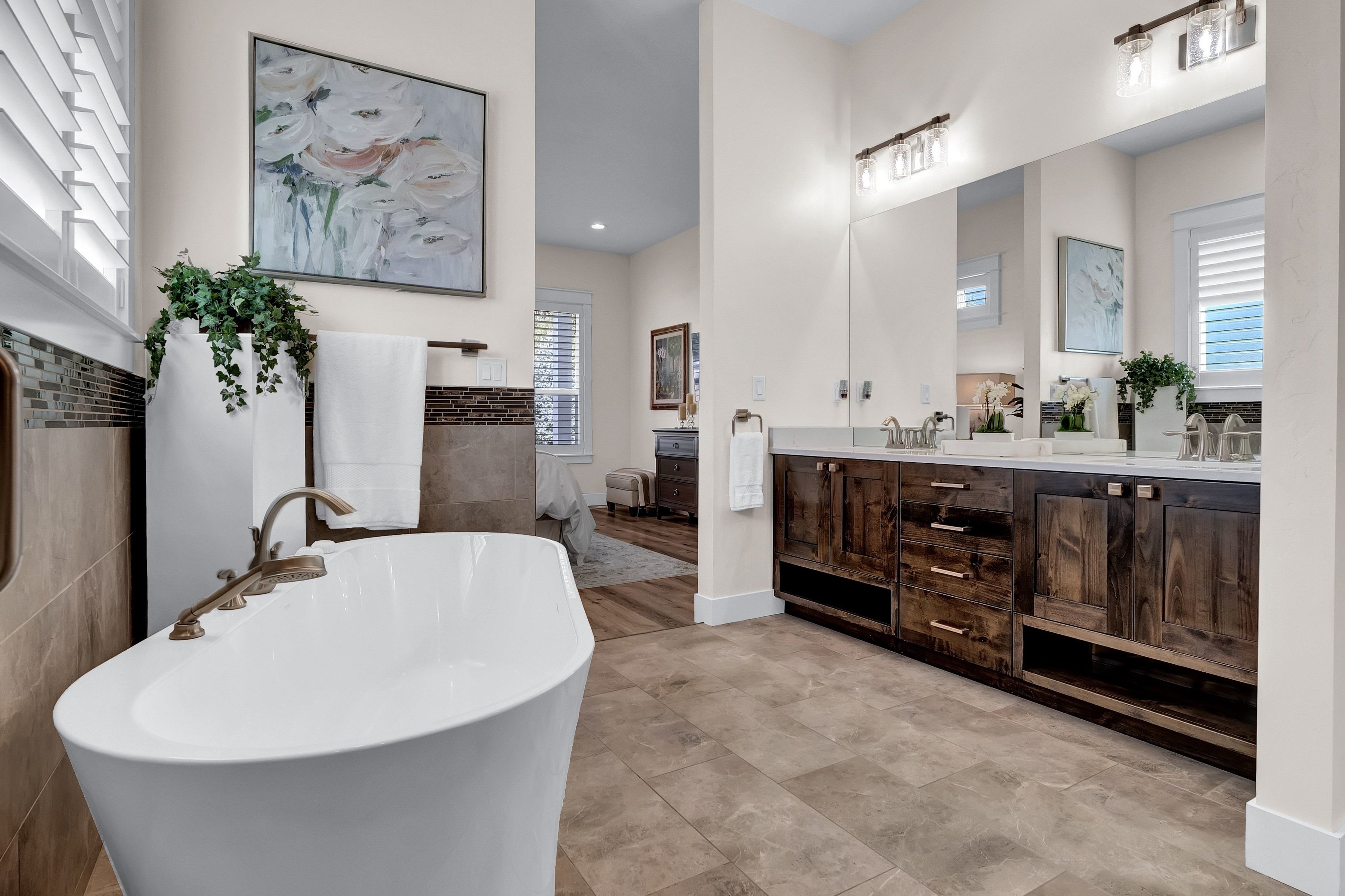  Refined Half-Acre Estate with Dual Kitchens & Open Space Backdrop - 物件實景