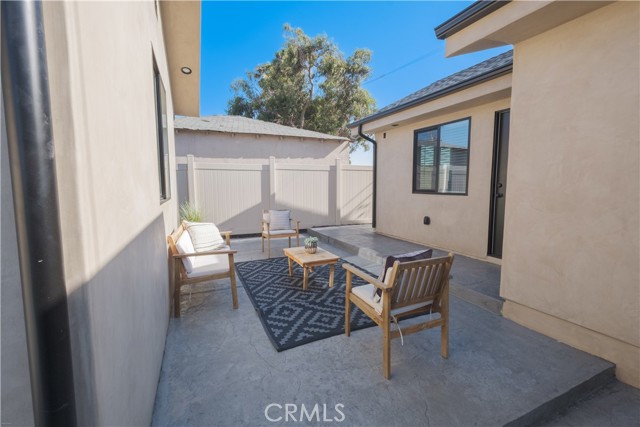 Compton, California, 90220, United States, 6 Bedrooms Bedrooms, ,5 BathroomsBathrooms,Residential,For Sale,2048011