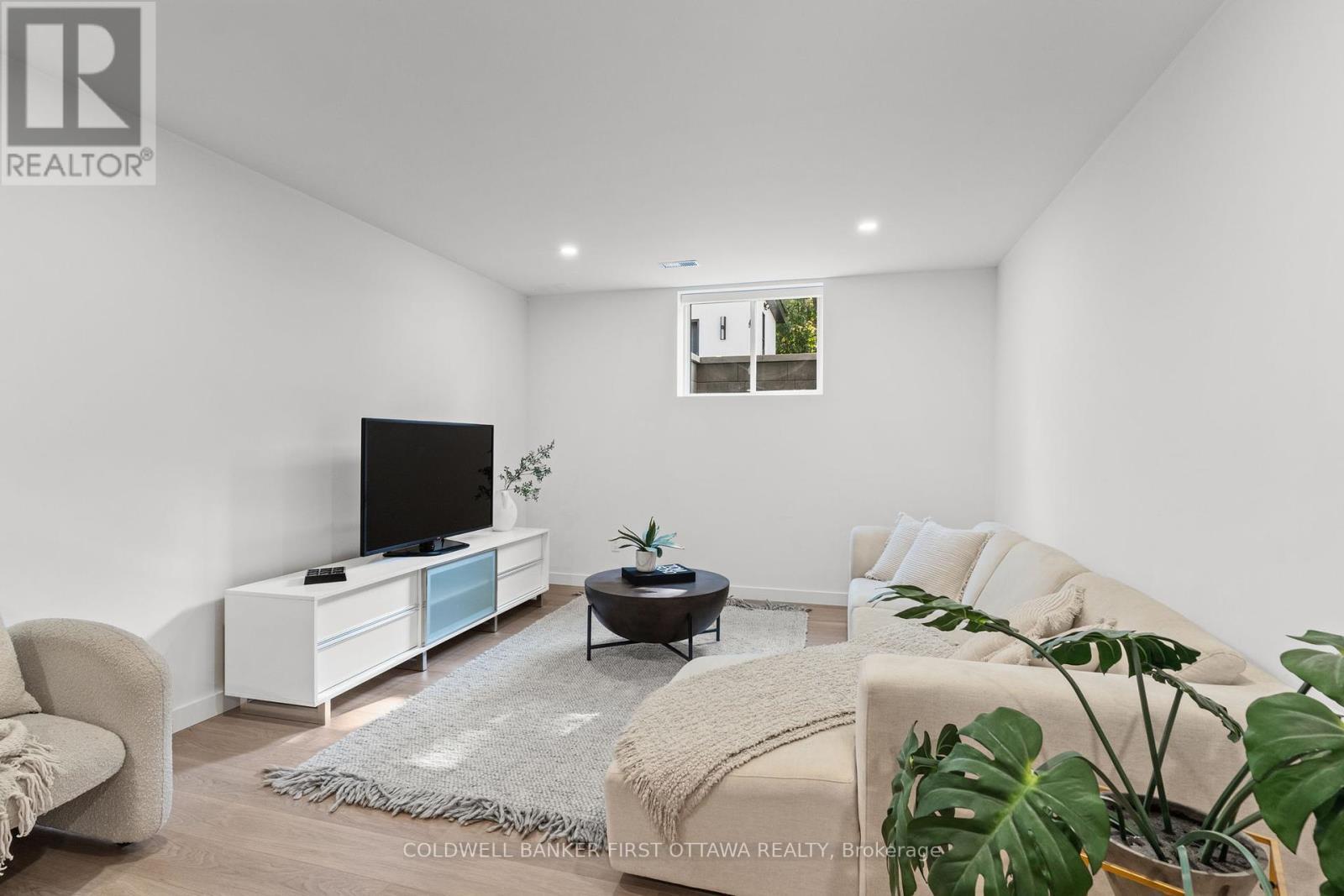 OTTAWA, Ontario, K4M 1L3, CA, 4 Bedrooms Bedrooms, ,4 BathroomsBathrooms,Residential,For Sale,1917640