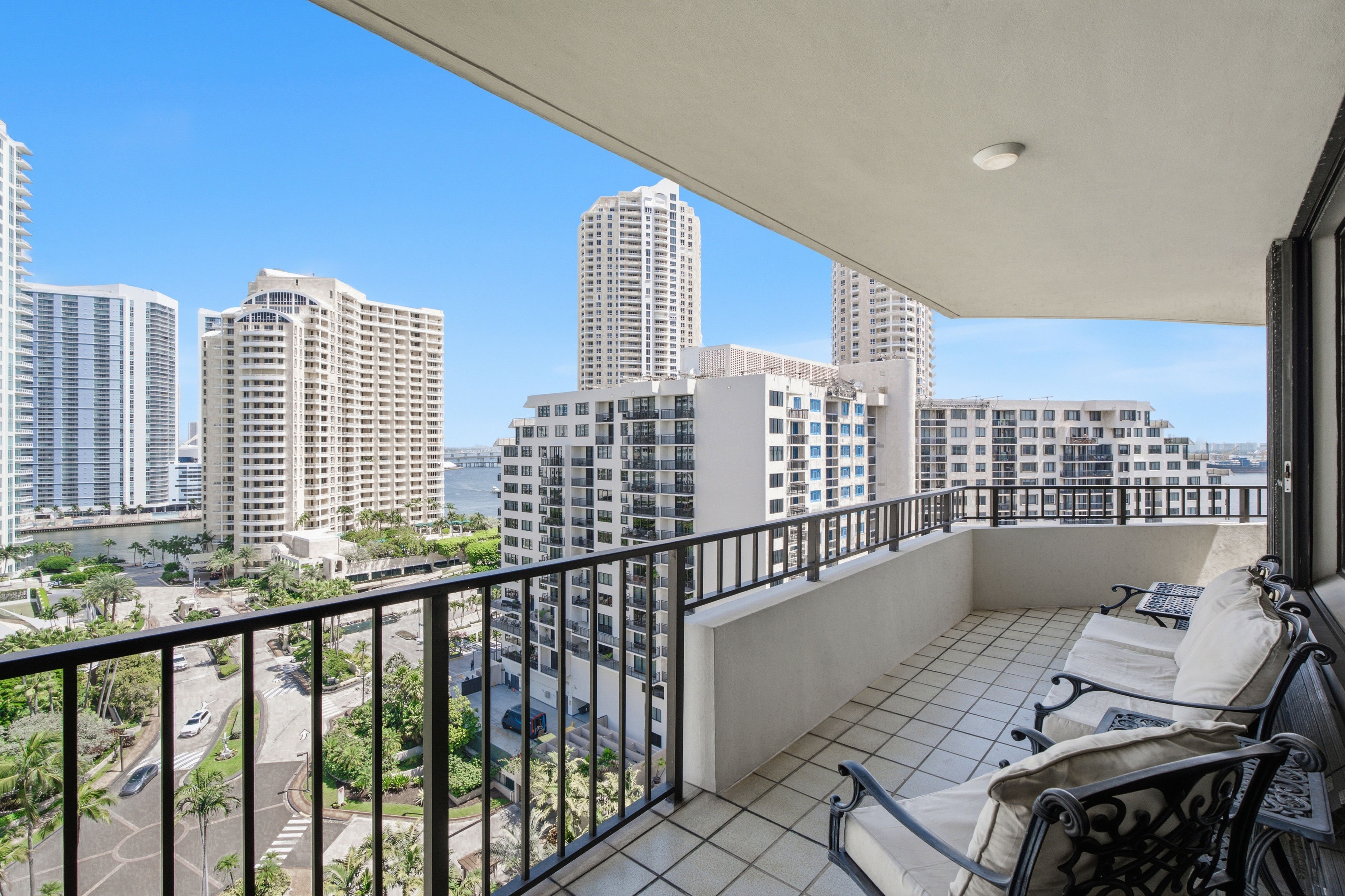  520 Brickell Key Dr, Miami, FL, 33131 - 物件實景