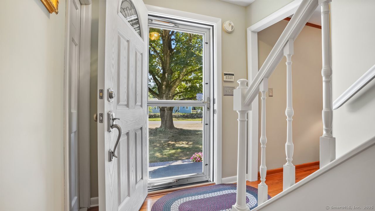 Orange, Connecticut, 06477, United States, 3 Bedrooms Bedrooms, ,2 BathroomsBathrooms,Residential,For Sale,1932290