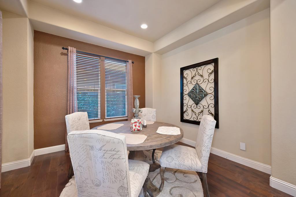 El Dorado Hills, California, 95762, United States, 4 Bedrooms Bedrooms, ,4 BathroomsBathrooms,Residential,For Sale,1988324