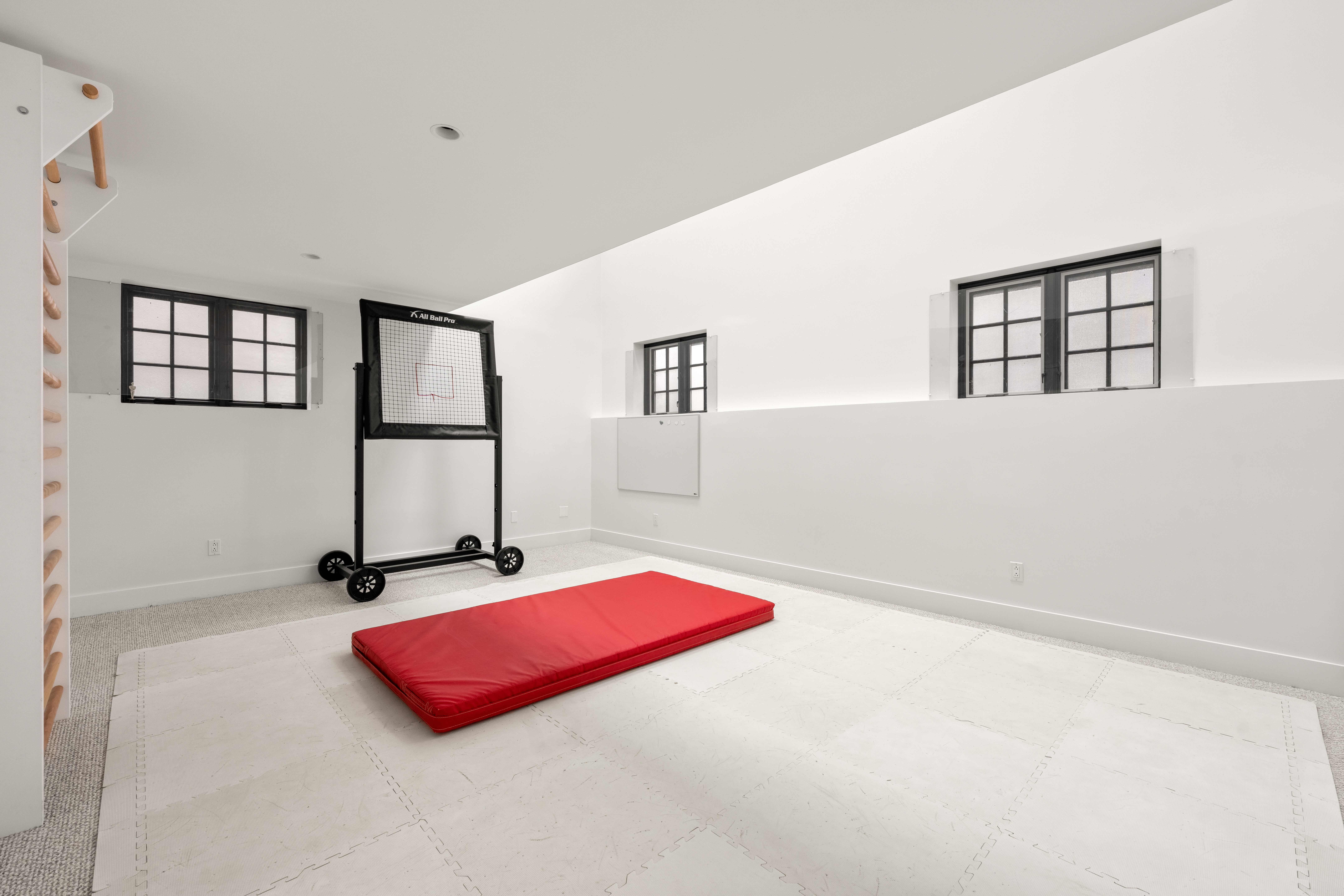  44 Meadowbrook Road, Weston, MA, 02493 - 物件實景