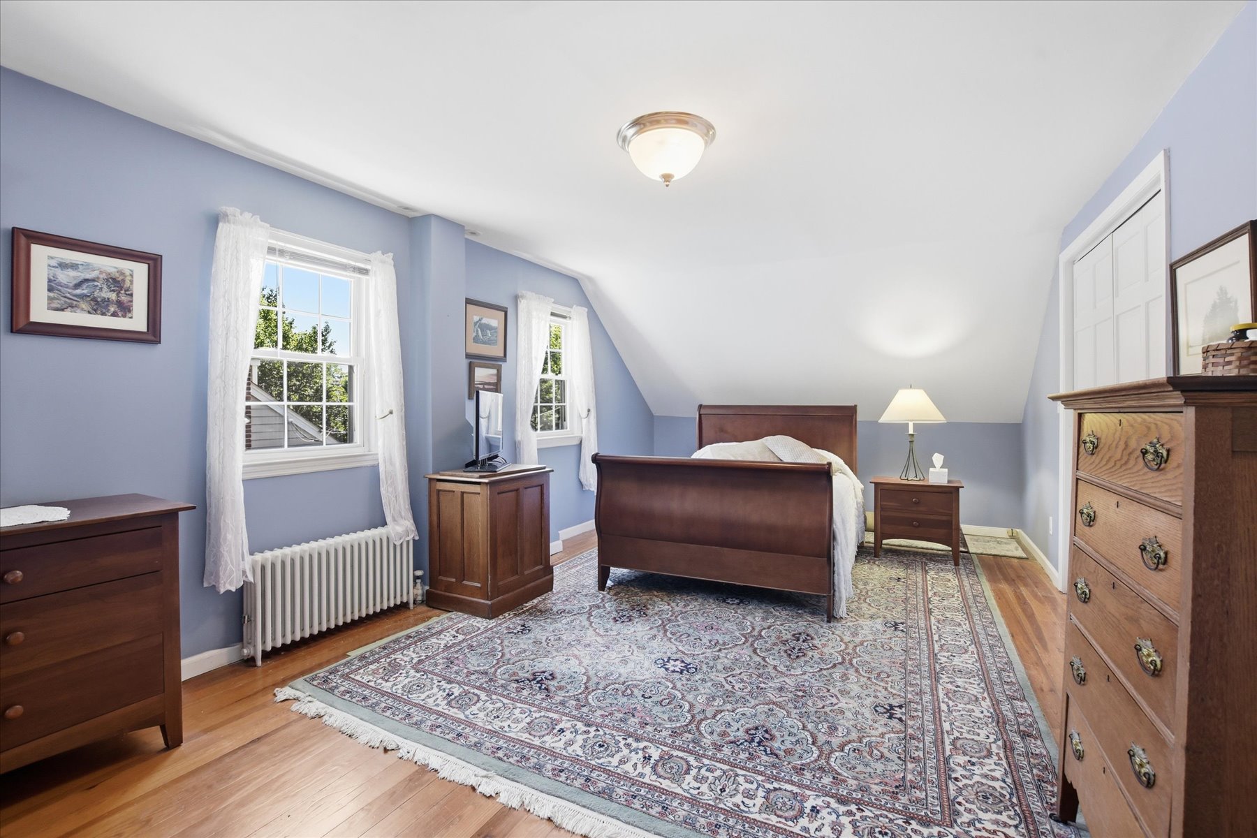  ?Shadylawn? Neighborhood Cape Cod Home With a Flowing Floorplan - 物件實景