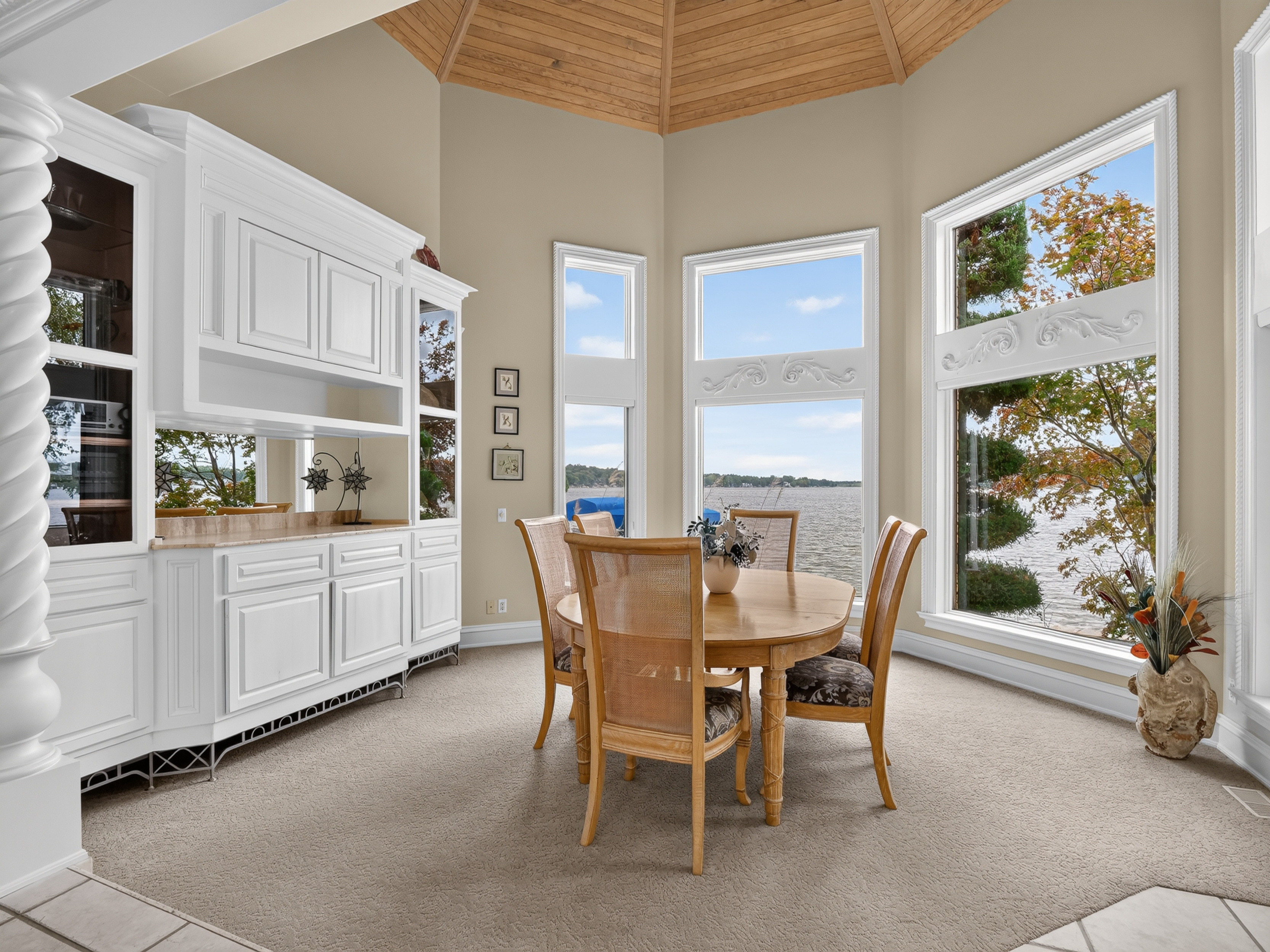  Timeless 4 Bedroom Home on Lake Tippecanoe - 物件實景