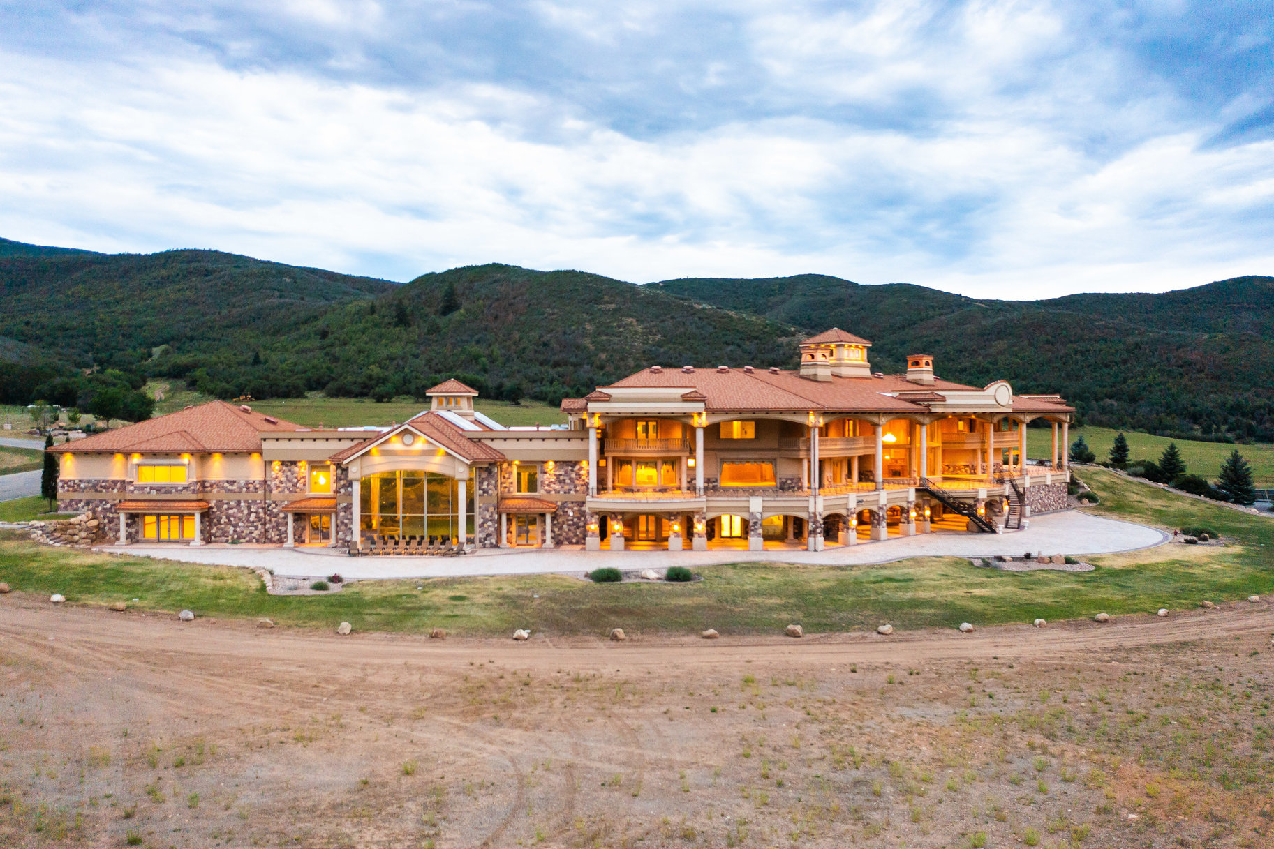  A Private Resort in the Mountains - 物件實景