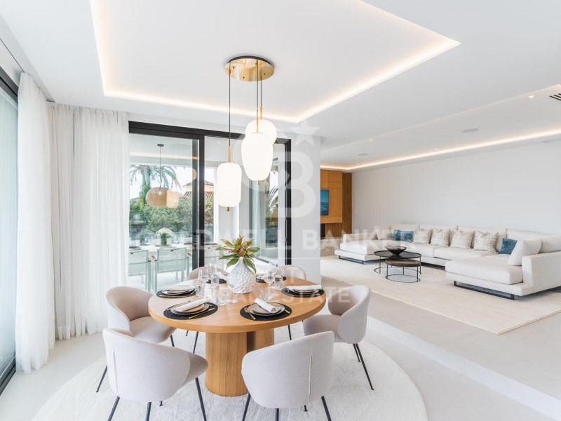 Marbella, Andalusia, ES, 4 Bedrooms Bedrooms, ,4 BathroomsBathrooms,Residential,For Sale,1793711