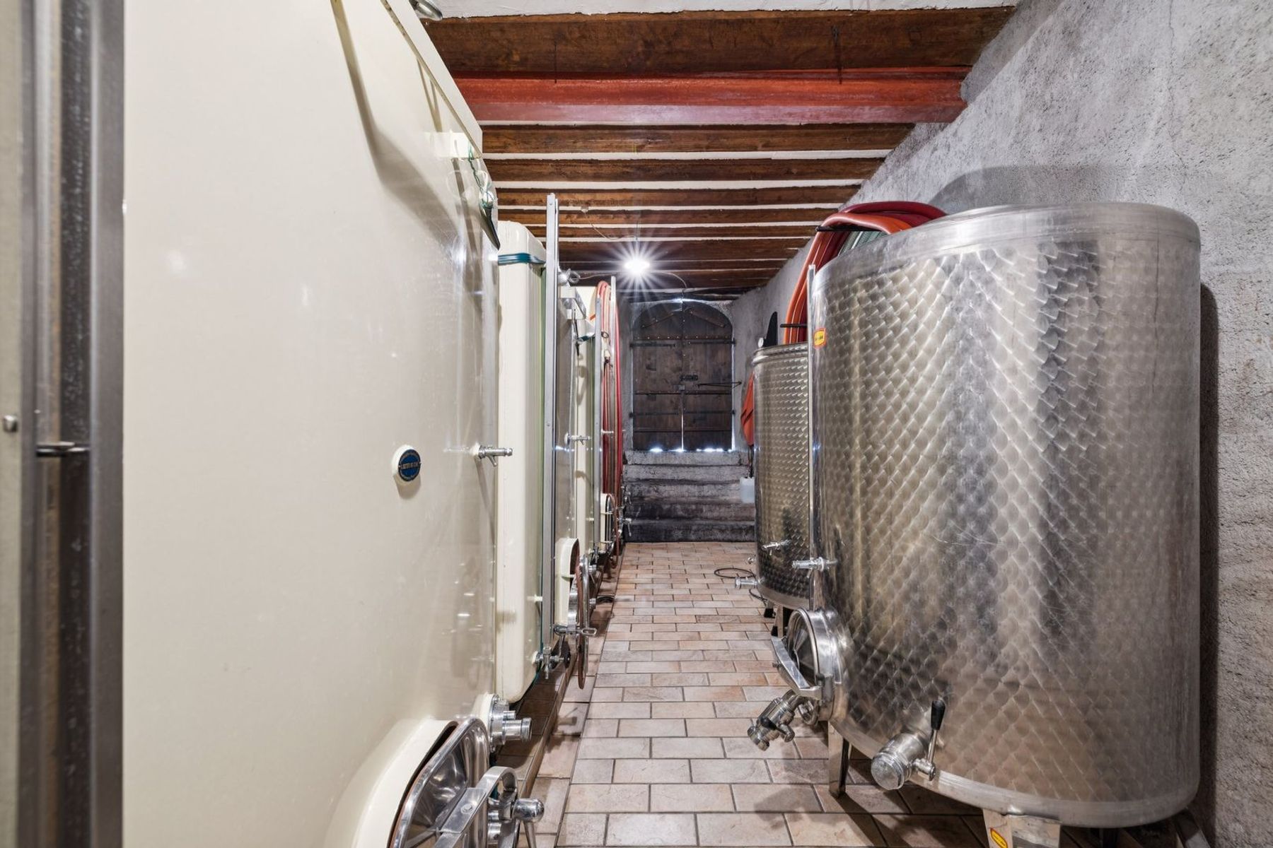  Rare in the village of Ollon authentic winegrower