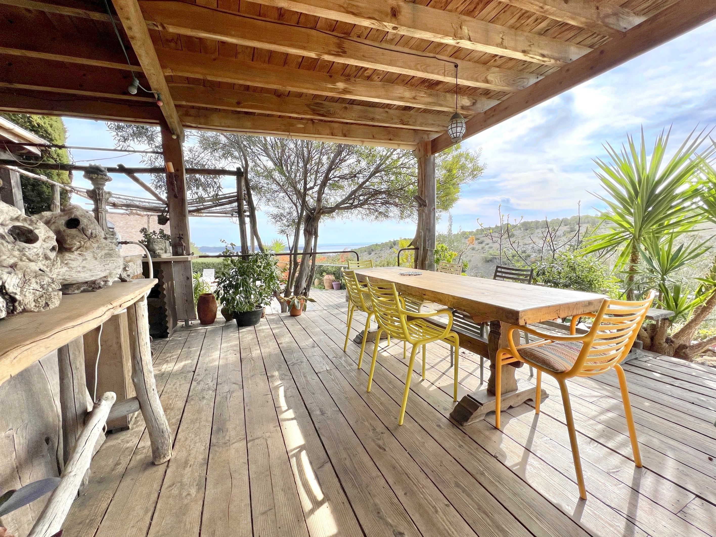  EXCEPTIONAL ?BOHO-CHIC? HOUSE WITH SEA VIEW - 物件實景