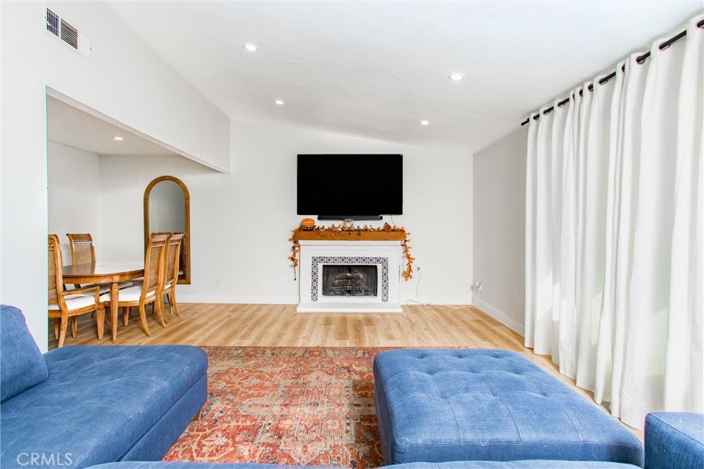 Yucaipa, California, 92399, United States, 7 Bedrooms Bedrooms, ,5 BathroomsBathrooms,Residential,For Sale,1975873