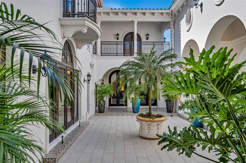 Miami, Florida, 33143, United States, 8 Bedrooms Bedrooms, ,10 BathroomsBathrooms,Residential,For Sale,1989350