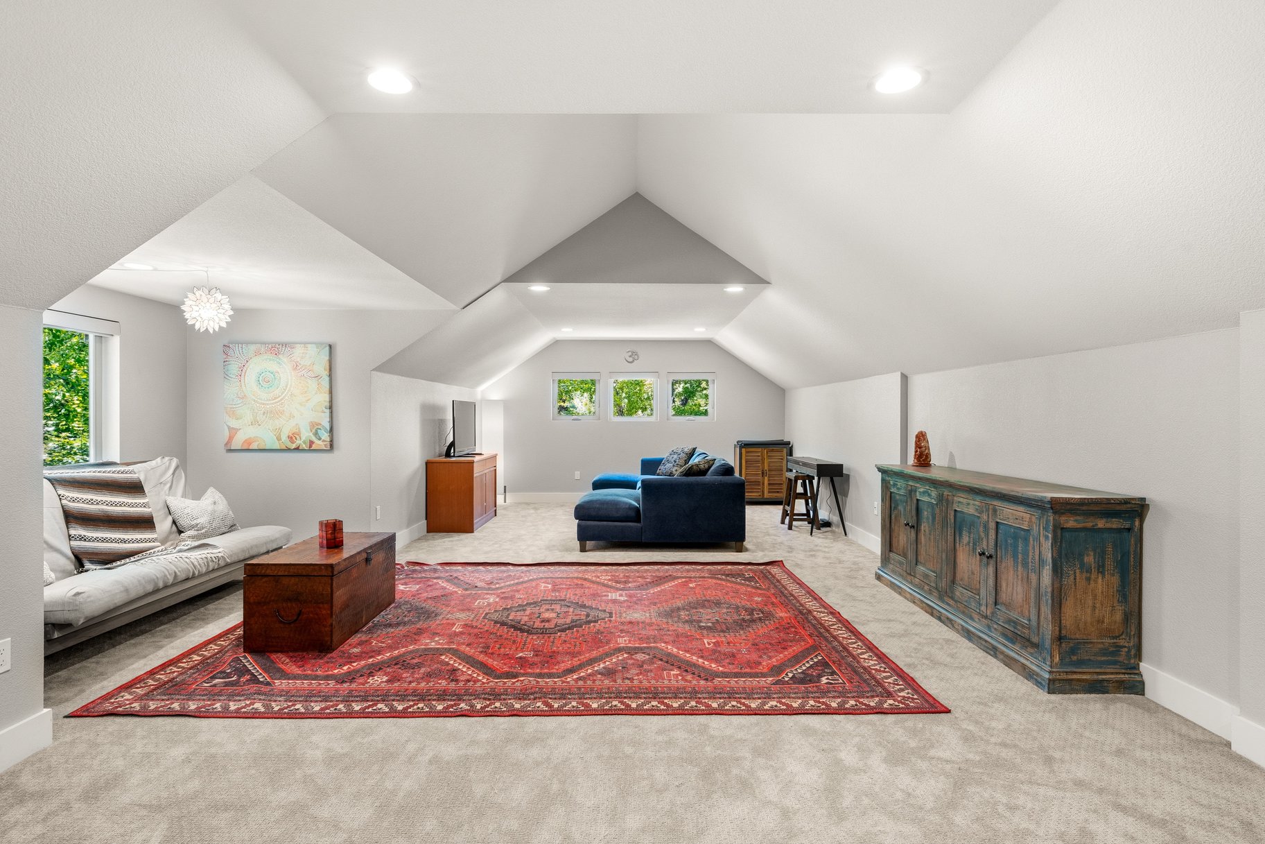 Refined living on one of Reno