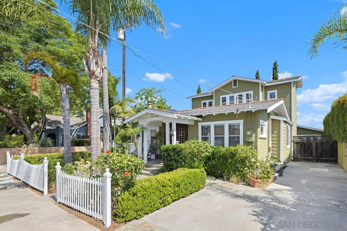 San Diego, California, 92116, United States, 3 Bedrooms Bedrooms, ,3 BathroomsBathrooms,Residential,For Sale,1895813