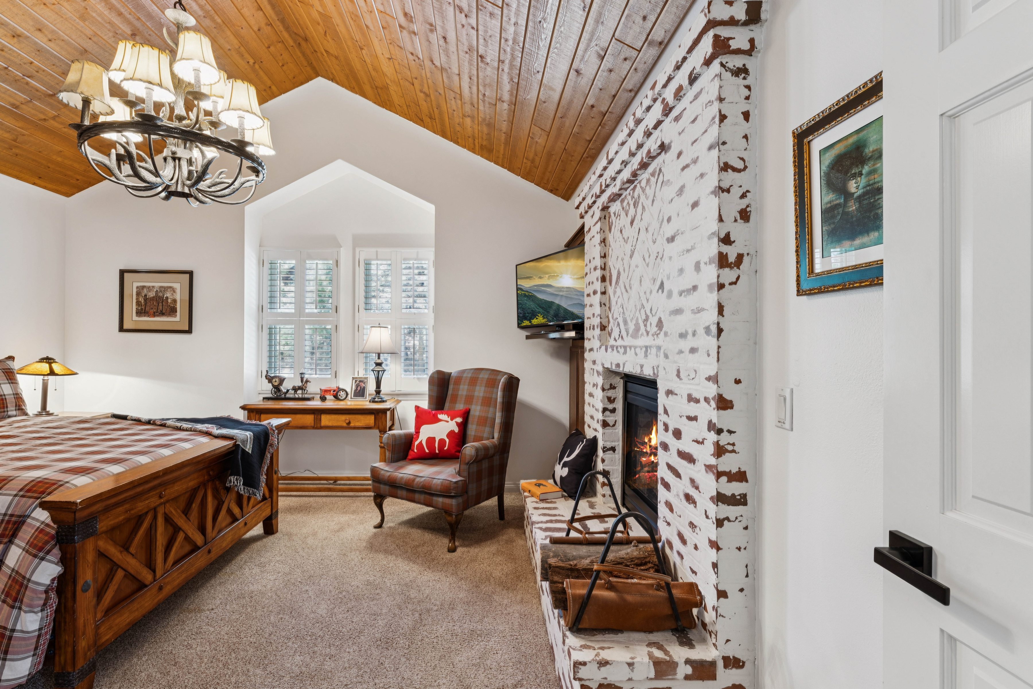  304 Lake Knoll Drive, Lake Arrowhead, CA 92352 - 物件實景