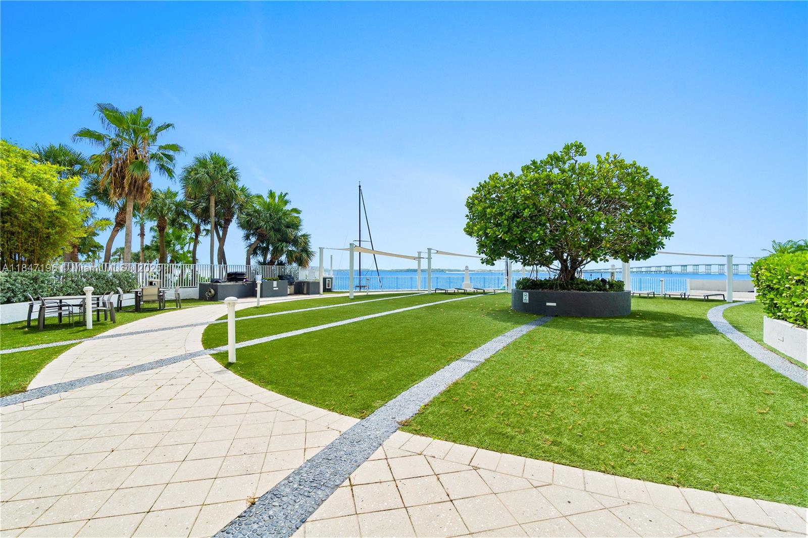 Miami, Florida, 33129, United States, 2 Bedrooms Bedrooms, ,2 BathroomsBathrooms,Residential,For Sale,1900950