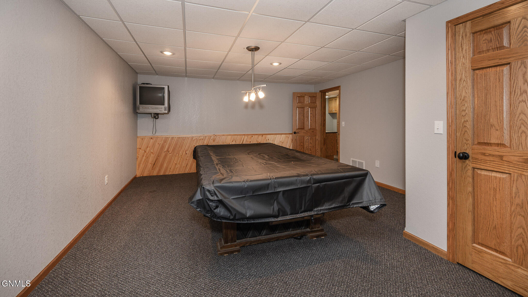 Center, North Dakota, 58530, United States, 4 Bedrooms Bedrooms, ,3 BathroomsBathrooms,Residential,For Sale,1982798