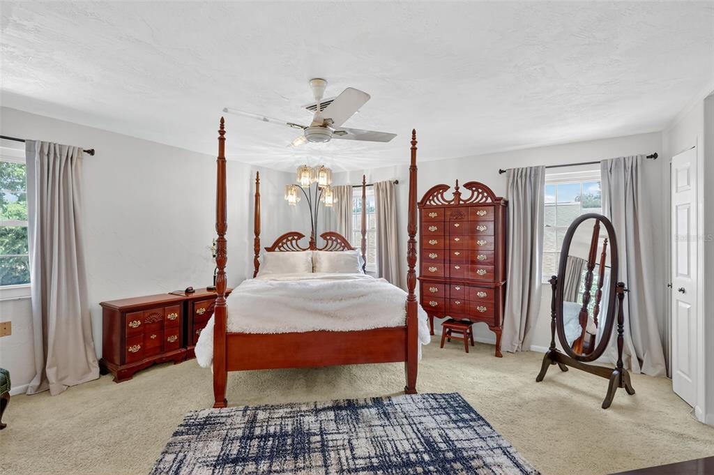 Seminole, Florida, 33776, United States, 3 Bedrooms Bedrooms, ,3 BathroomsBathrooms,Residential,For Sale,1989407