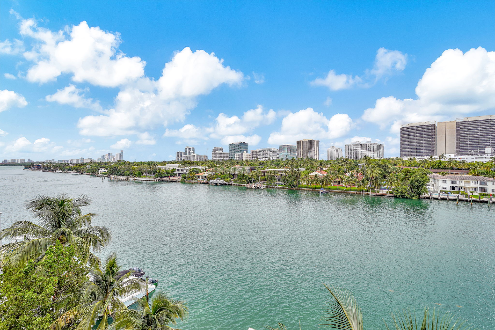 9721 E Bay Harbor Dr, Bay Harbor Islands, FL, 33154 - 物件實景
