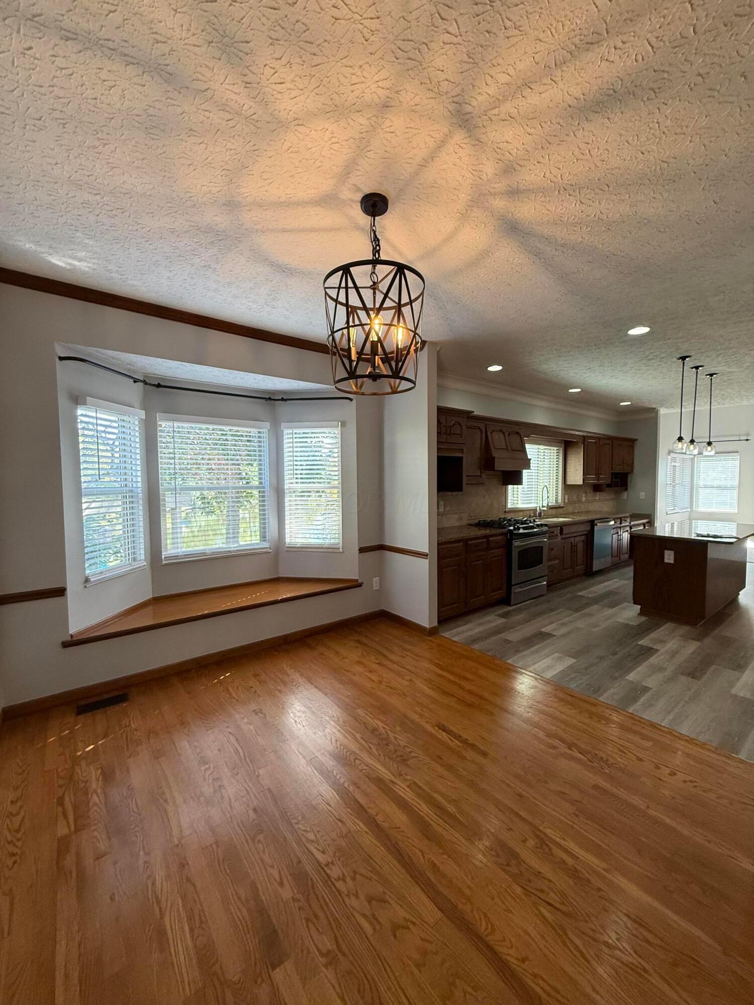 Columbus, Ohio, 43230, United States, 4 Bedrooms Bedrooms, ,3 BathroomsBathrooms,Residential,For Sale,1959310