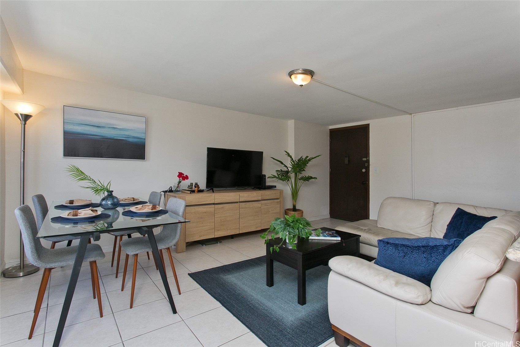 Honolulu, Hawaii, 96826, United States, 2 Bedrooms Bedrooms, ,2 BathroomsBathrooms,Residential,For Sale,1932586