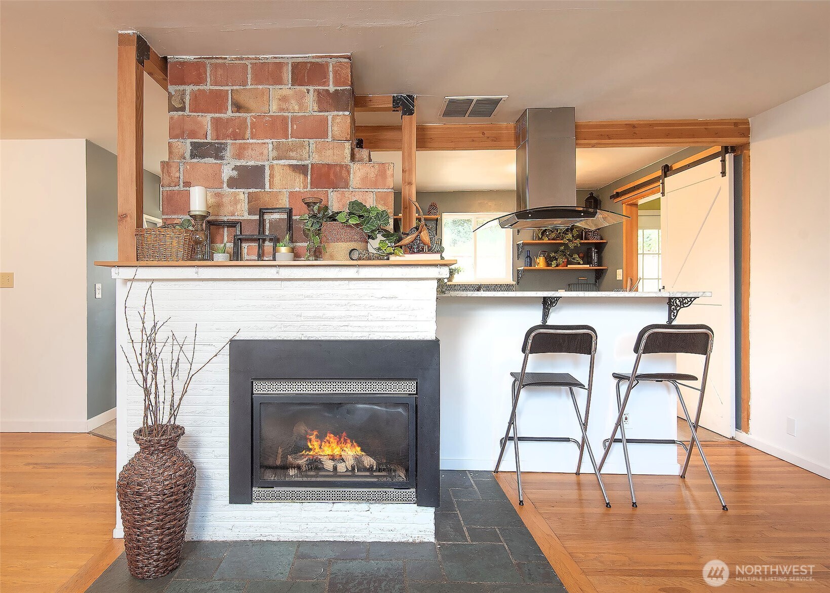 Shoreline, Washington, 98155, United States, 3 Bedrooms Bedrooms, ,1 BathroomBathrooms,Residential,For Sale,1961575