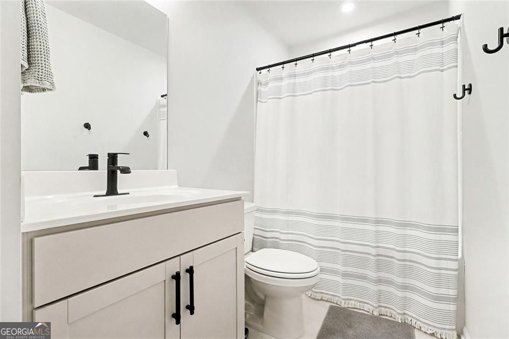 Auburn, Georgia, 30011, United States, 5 Bedrooms Bedrooms, ,4 BathroomsBathrooms,Residential,For Sale,2006605