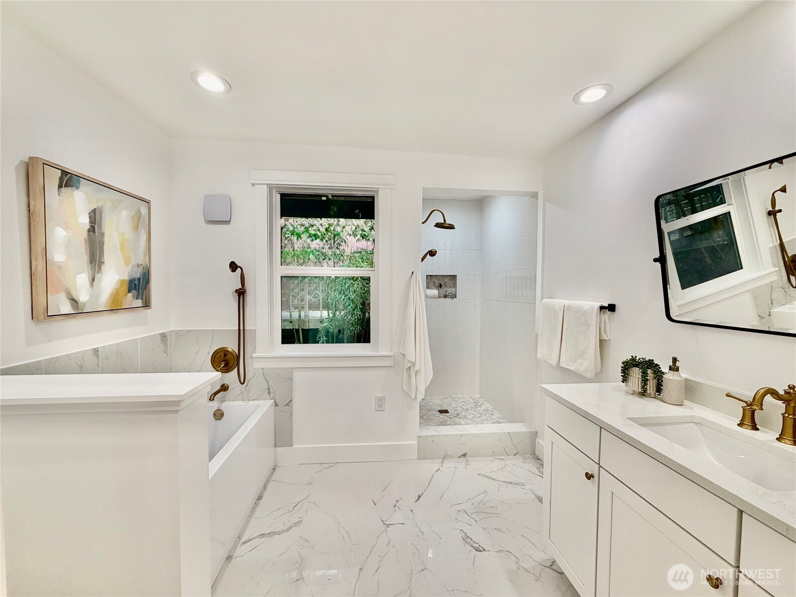 Seattle, Washington, 98109, United States, 3 Bedrooms Bedrooms, ,1 BathroomBathrooms,Residential,For Sale,1999766