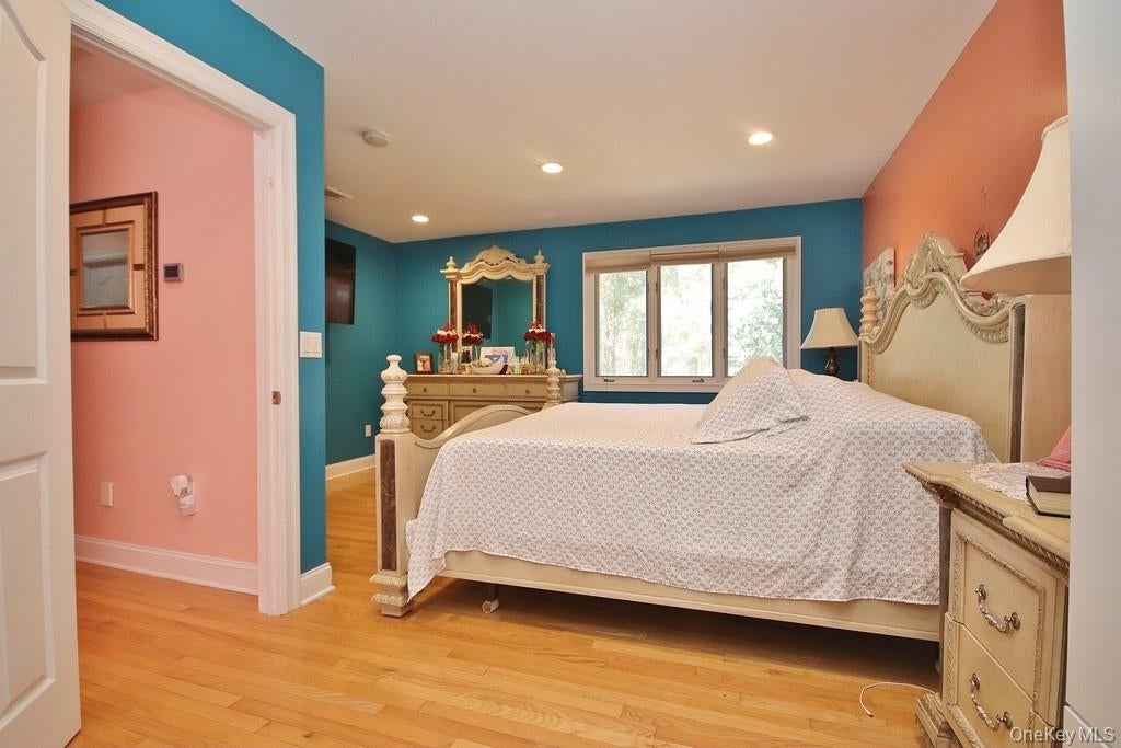 Chester, New York, 10918, United States, 4 Bedrooms Bedrooms, ,4 BathroomsBathrooms,Residential,For Sale,1979405