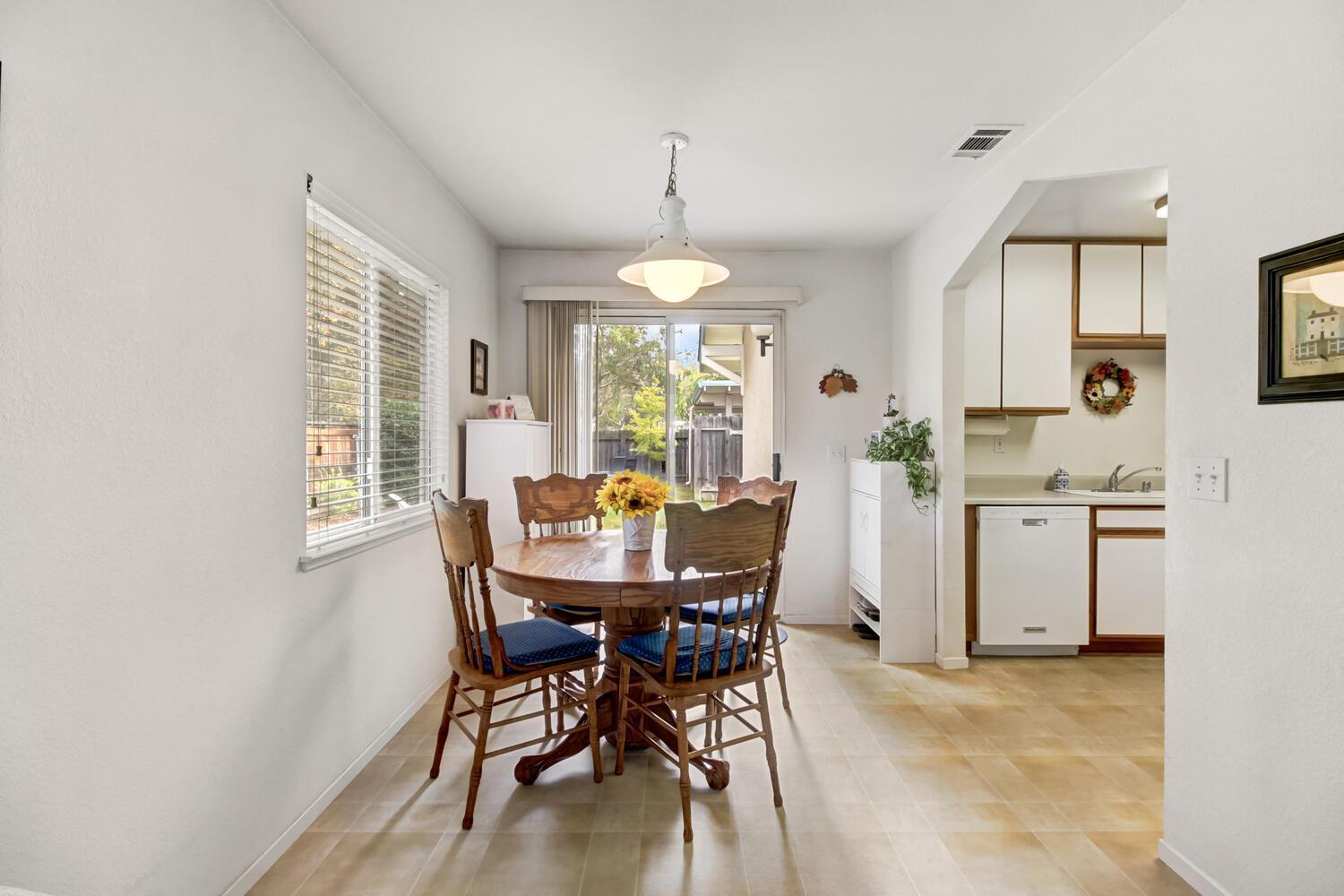 Davis, California, 95616, United States, 3 Bedrooms Bedrooms, ,1 BathroomBathrooms,Residential,For Sale,1989480