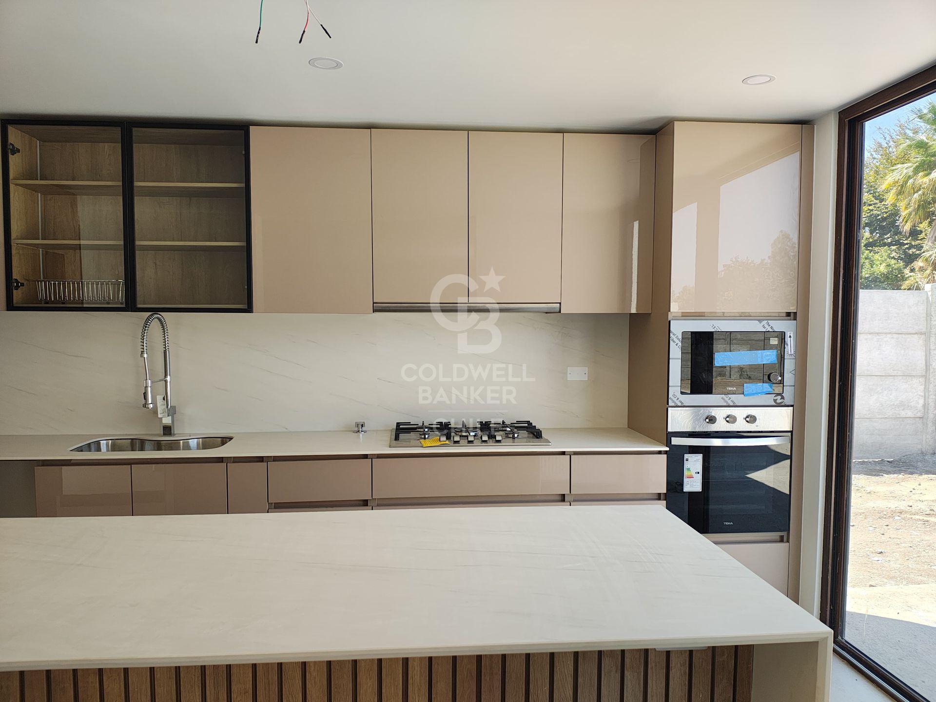 Colina, Chile, 4 Bedrooms Bedrooms, ,3 BathroomsBathrooms,Residential,For Sale,1994931