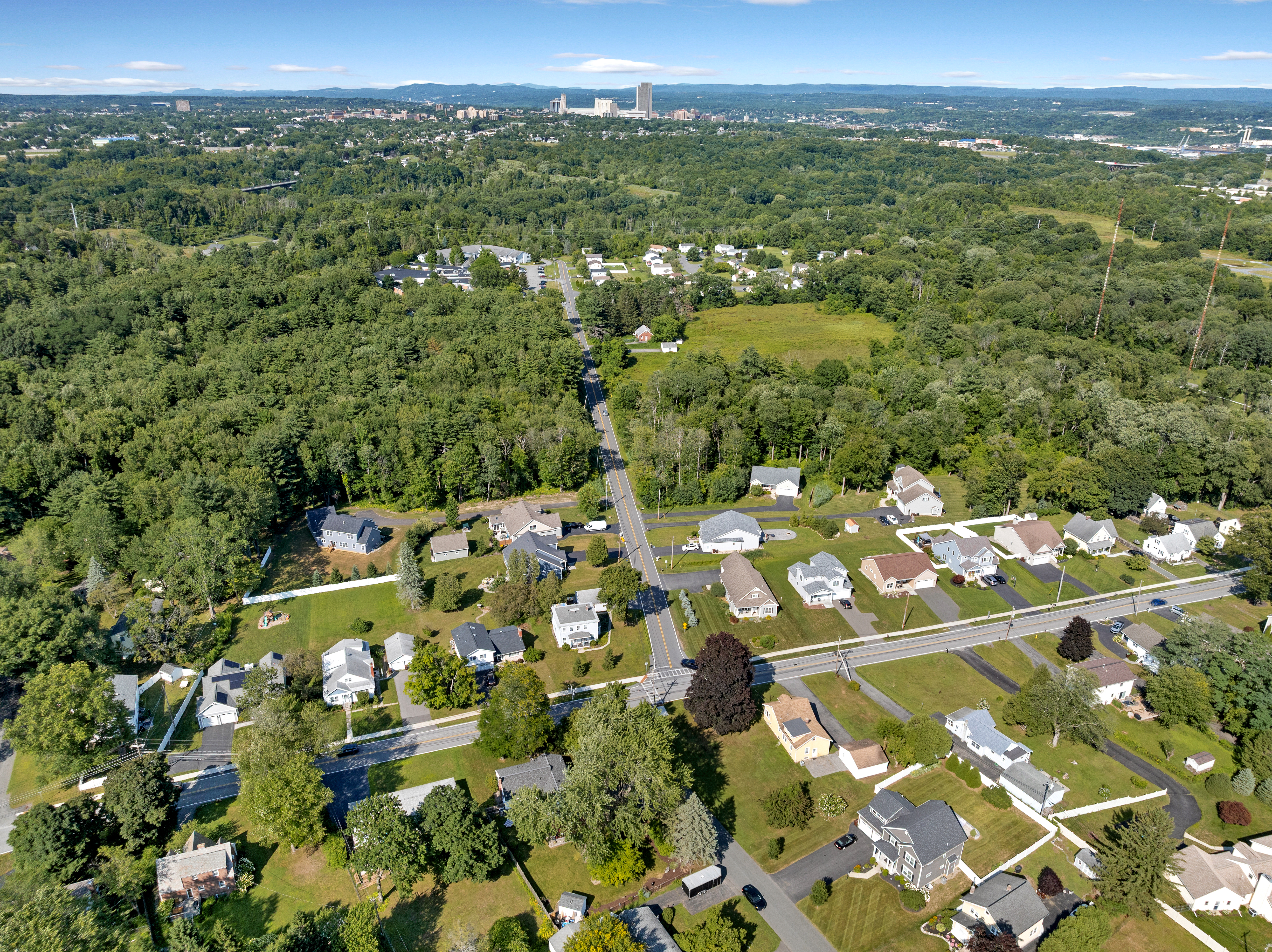  136 Kenwood Avenue, Bethlehem, NY, 12054 - 物件實景