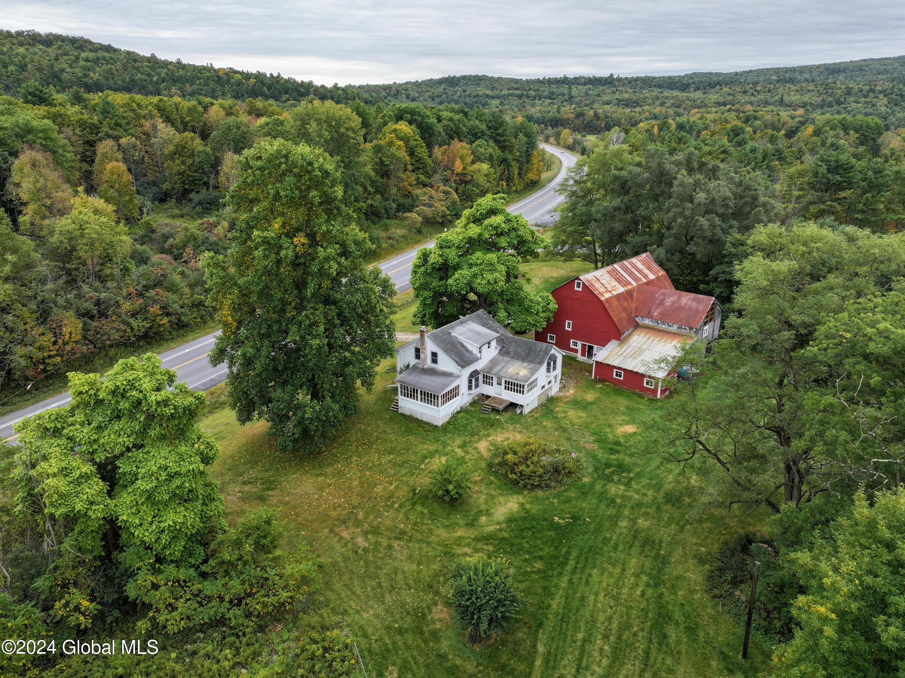 Putnam Station, New York, 12861, United States, 2 Bedrooms Bedrooms, ,2 BathroomsBathrooms,Residential,For Sale,1978709