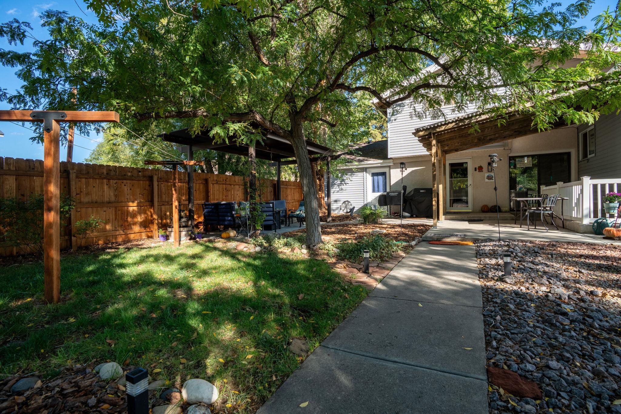 Palisade, Colorado, 81526, United States, 5 Bedrooms Bedrooms, ,6 BathroomsBathrooms,Residential,For Sale,2007514