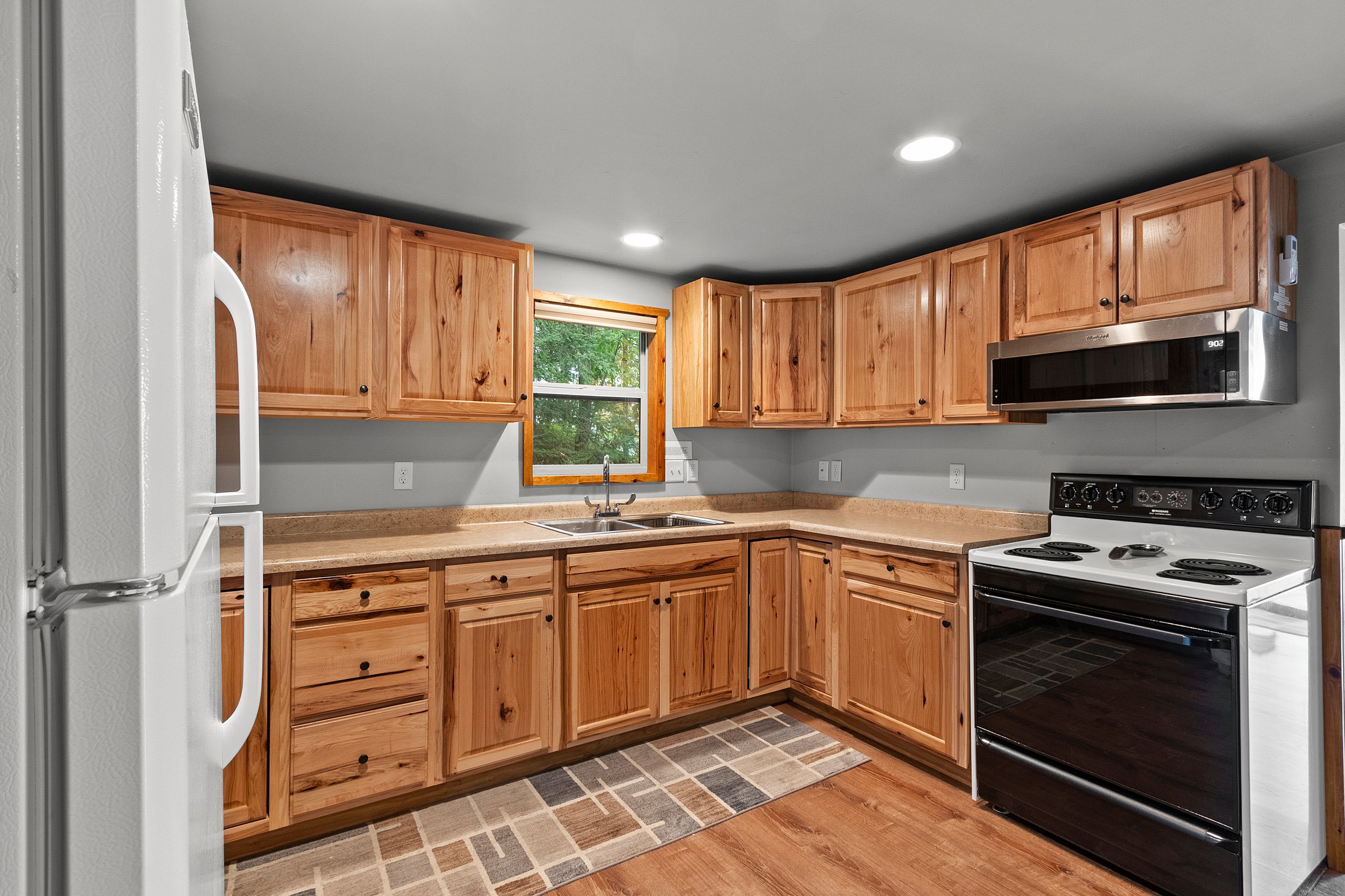 Lakewood, Wisconsin, 54138, United States, 3 Bedrooms Bedrooms, ,1 BathroomBathrooms,Residential,For Sale,1948310