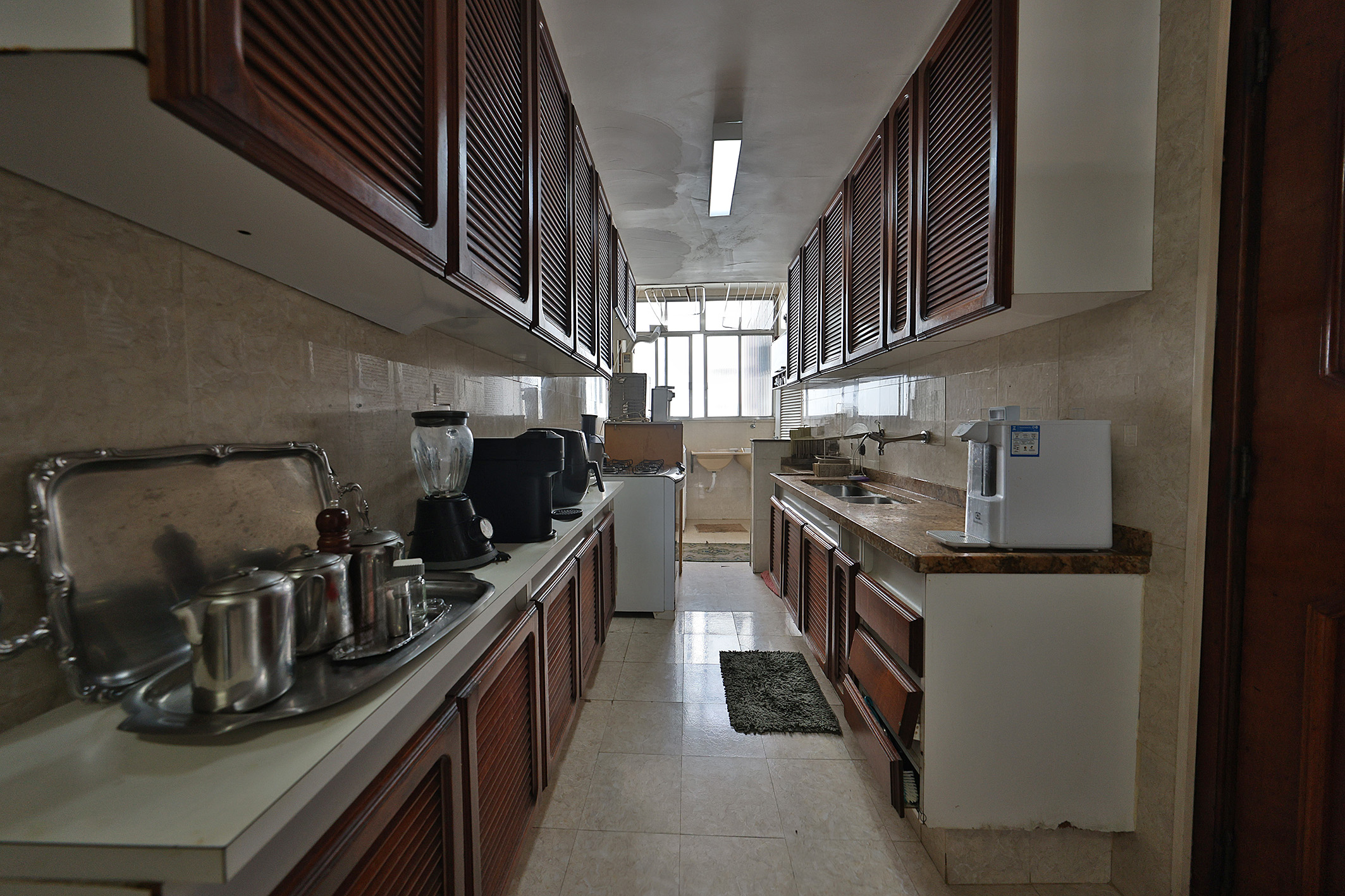  150 sqm apartment with side ocean views on Leblon’s beach block - 物件實景