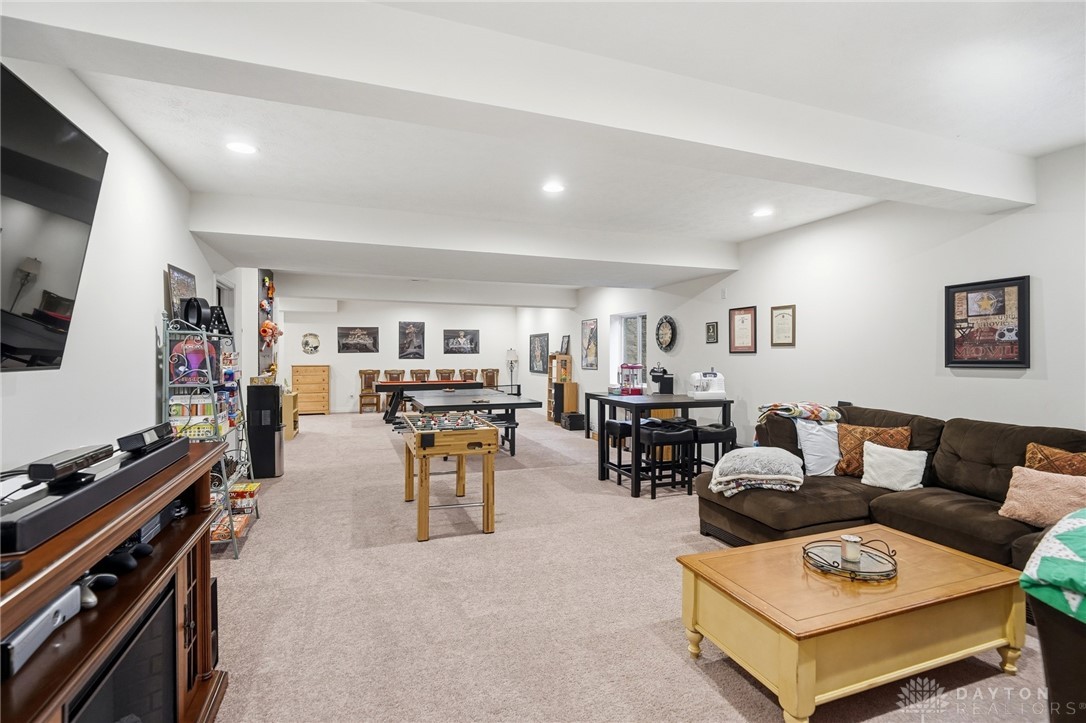 Beavercreek Twp, Ohio, 45385, United States, 3 Bedrooms Bedrooms, ,4 BathroomsBathrooms,Residential,For Sale,1991146