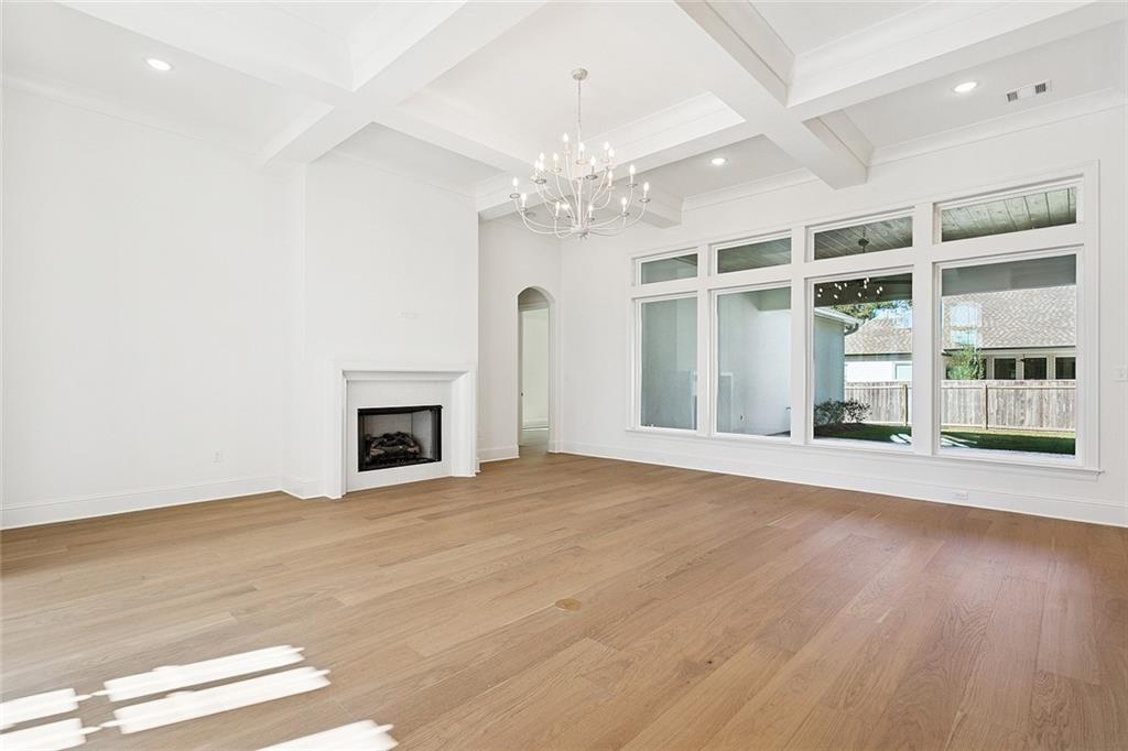 Covington, Louisiana, 70433, United States, 4 Bedrooms Bedrooms, ,3 BathroomsBathrooms,Residential,For Sale,1989421