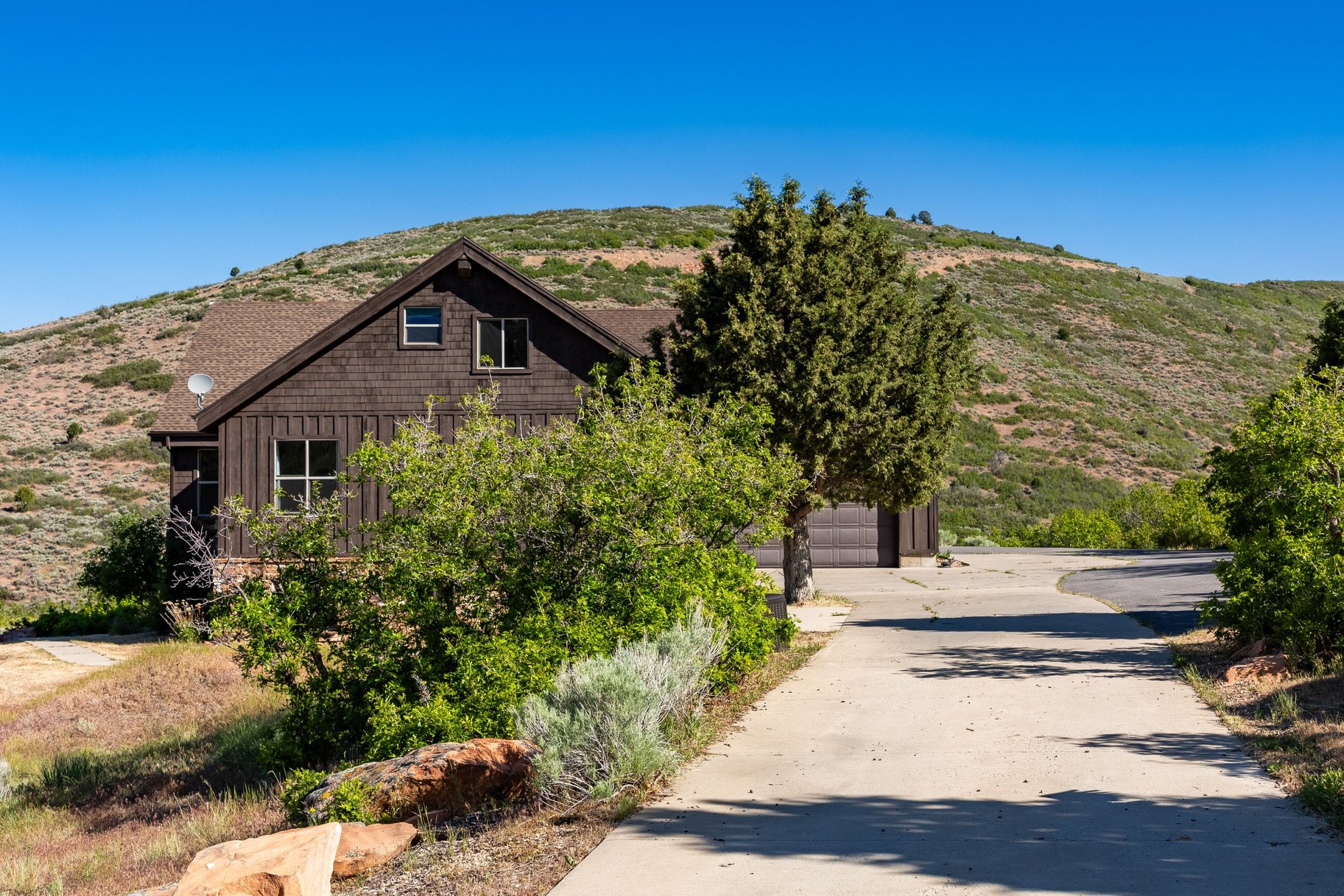  The Ultimate Multi-Generational Mountain Retreat Backing to 500 Acres of Open Sp - 物件實景