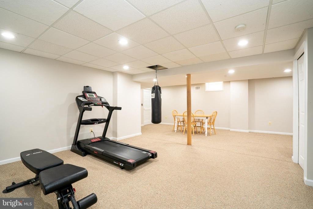 Monmouth Junction, New Jersey, 08852, United States, 4 Bedrooms Bedrooms, ,3 BathroomsBathrooms,Residential,For Sale,1869569