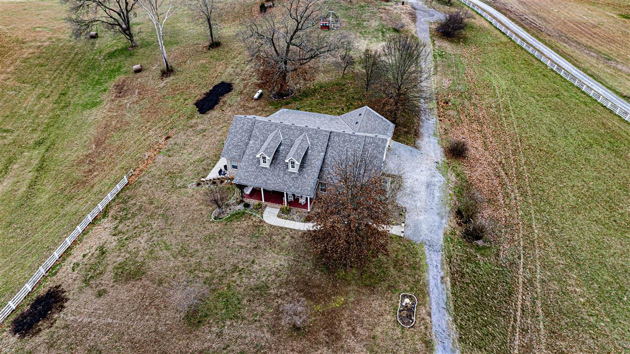 Scottsville, Kentucky, 42164, United States, 4 Bedrooms Bedrooms, ,4 BathroomsBathrooms,Residential,For Sale,2001662