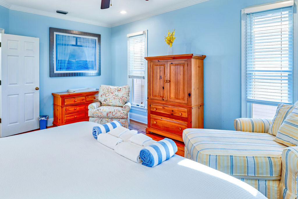 St George Island, Florida, 32328, United States, 5 Bedrooms Bedrooms, ,5 BathroomsBathrooms,Residential,For Sale,1978441