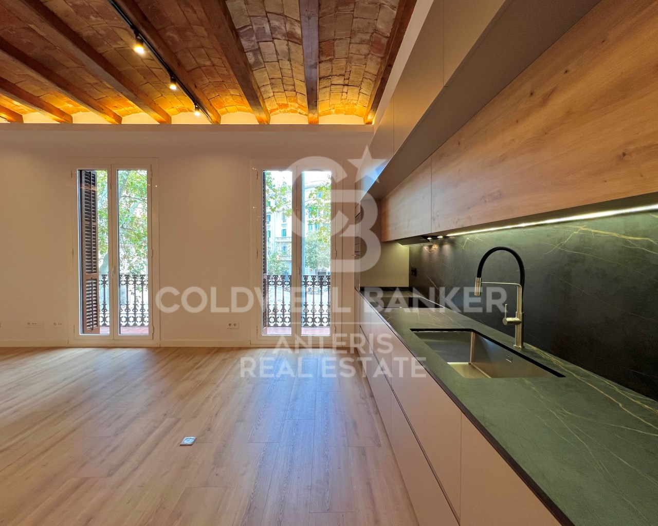 Barcelona, Barcelona, Eixample, La Dreta de l'Eix, Barcelona, Catalonia, ES, 2 Bedrooms Bedrooms, ,2 BathroomsBathrooms,Residential,For Sale,Barcelona, Barcelona, Eixample, La Dreta de l'Eix,1611380