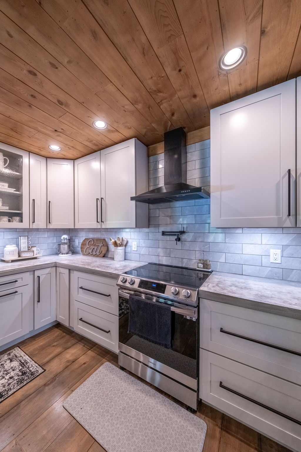 Lakeview, Michigan, 48850, United States, 4 Bedrooms Bedrooms, ,4 BathroomsBathrooms,Residential,For Sale,1943145