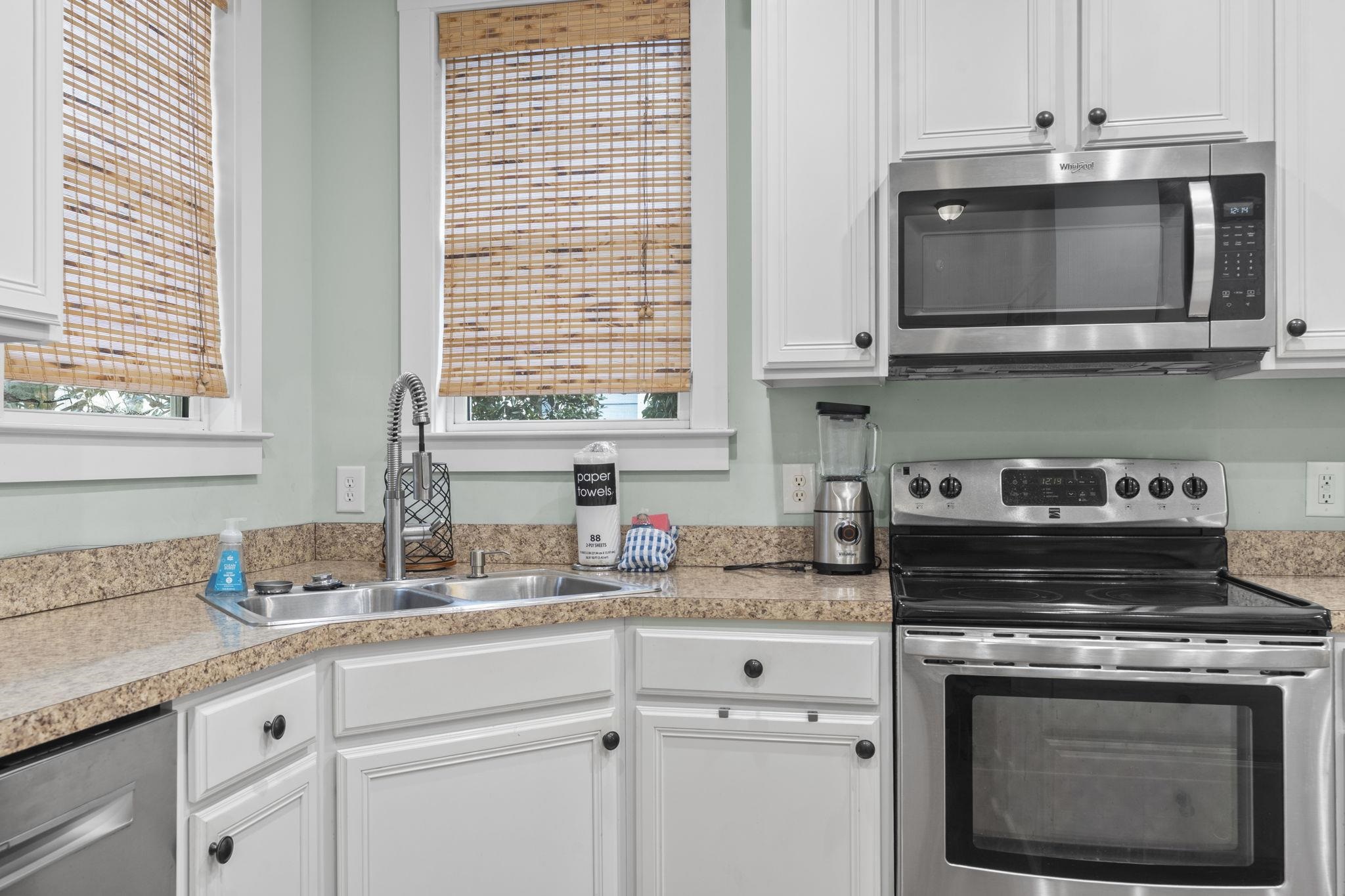 North Myrtle Beach, South Carolina, 29582, United States, 3 Bedrooms Bedrooms, ,2 BathroomsBathrooms,Residential,For Sale,2011705