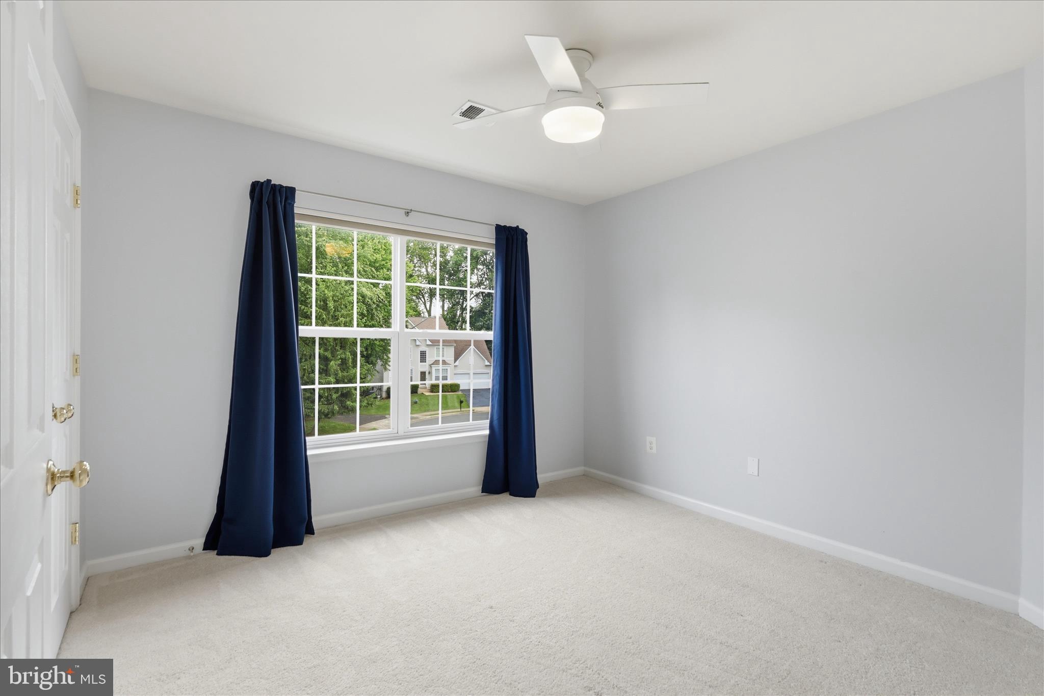 Woodbridge, Virginia, 22193, United States, 4 Bedrooms Bedrooms, ,4 BathroomsBathrooms,Residential,For Sale,2048672