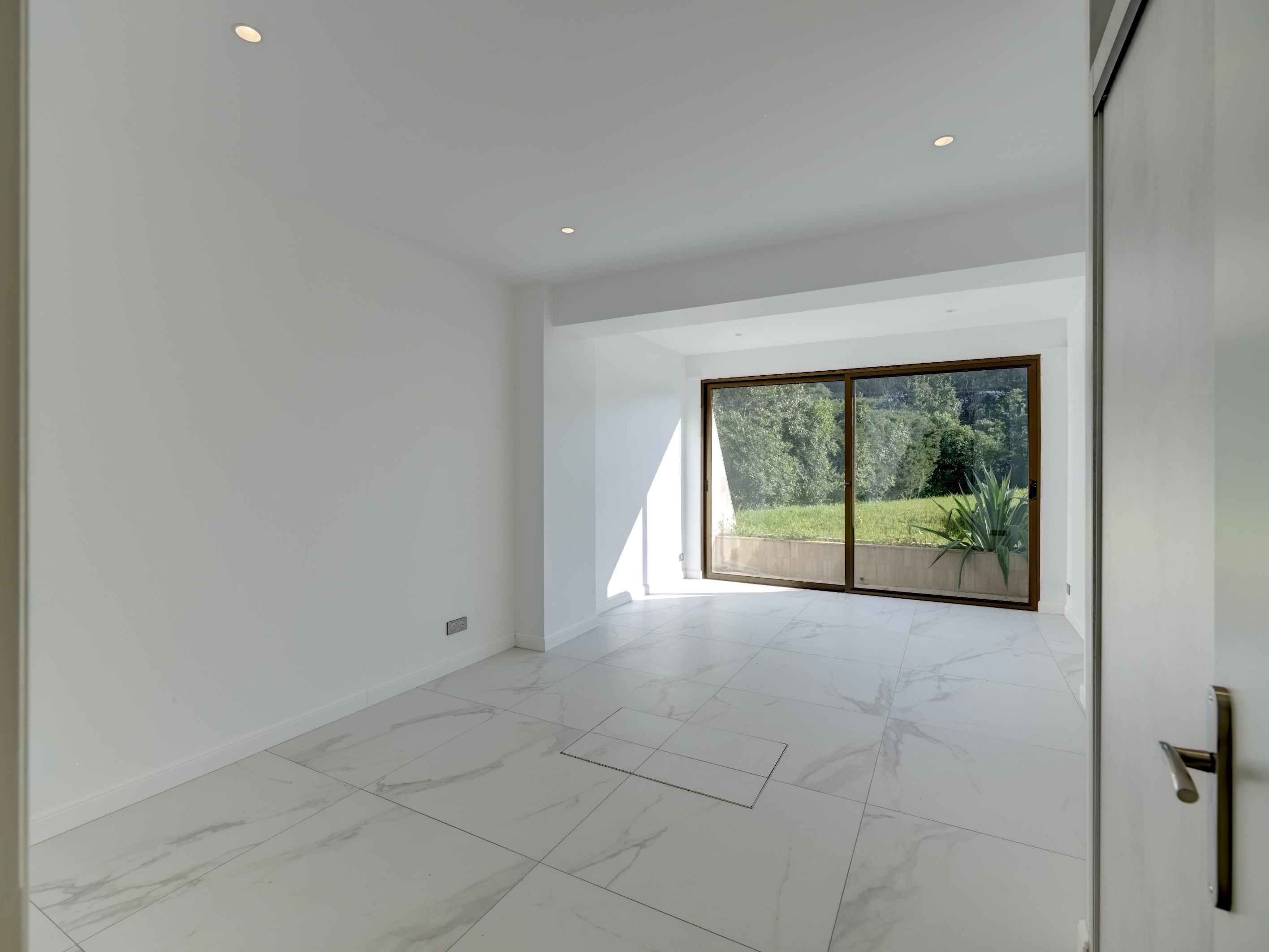  Cannes Croix des Gardes luxury duplex apartment with sea view and private garden - 物件實景