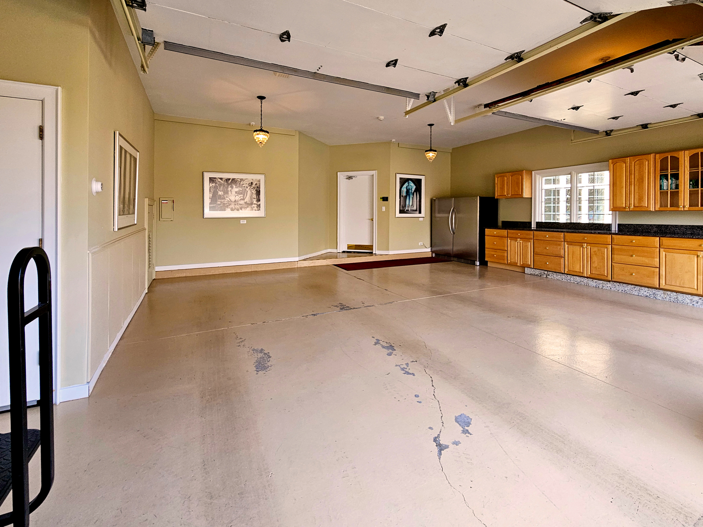 Wayne, Illinois, 60184, United States, 5 Bedrooms Bedrooms, ,7 BathroomsBathrooms,Residential,For Sale,2006495