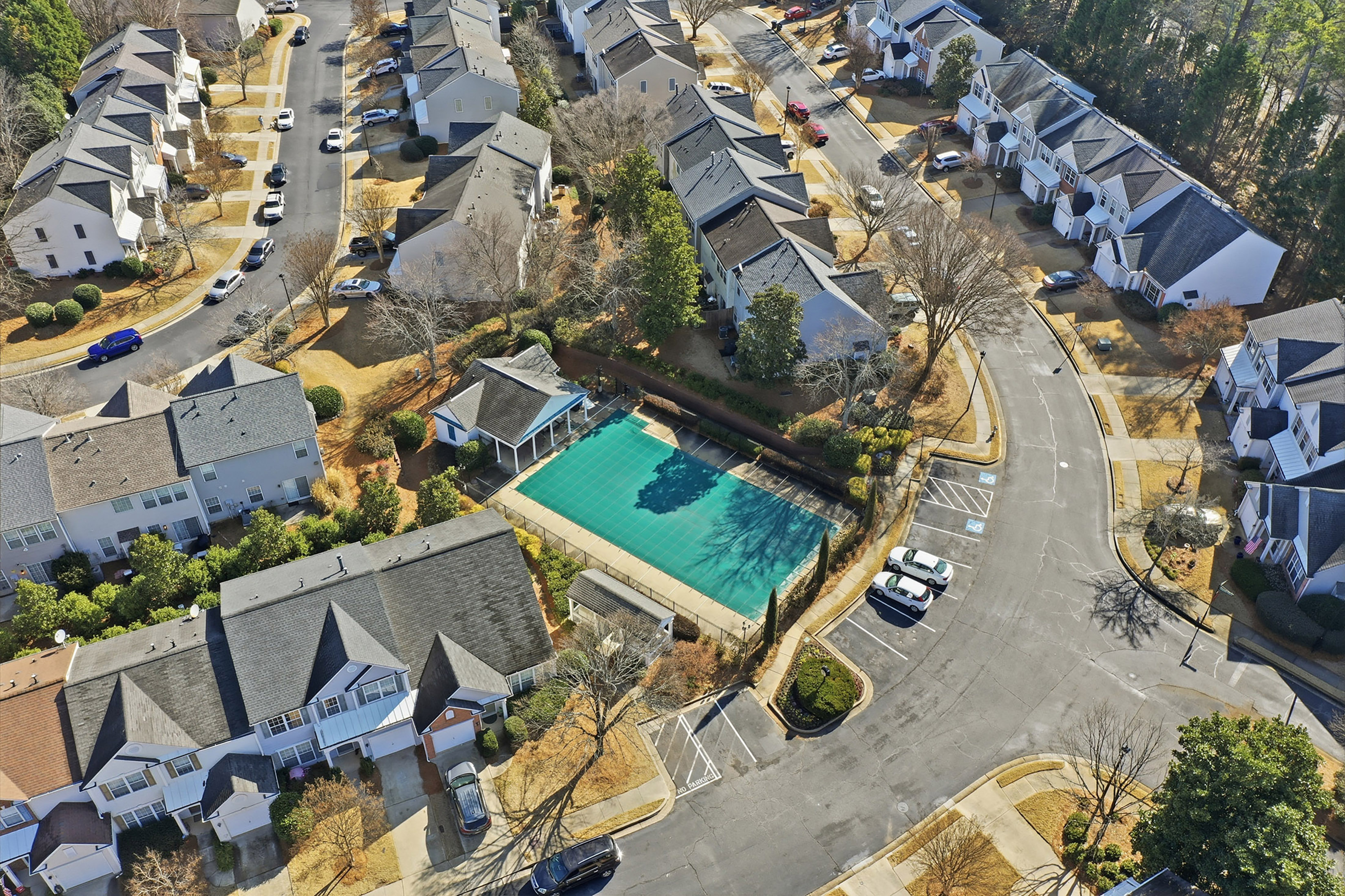  Beautifully Maintained Townhome in Sought-After Creekside at Mansell - 物件實景