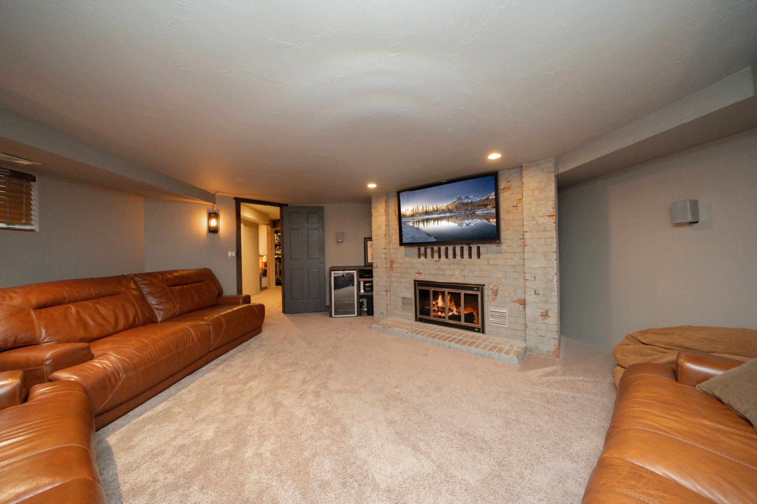 Colbert, Washington, 99005, United States, 5 Bedrooms Bedrooms, ,4 BathroomsBathrooms,Residential,For Sale,1974810