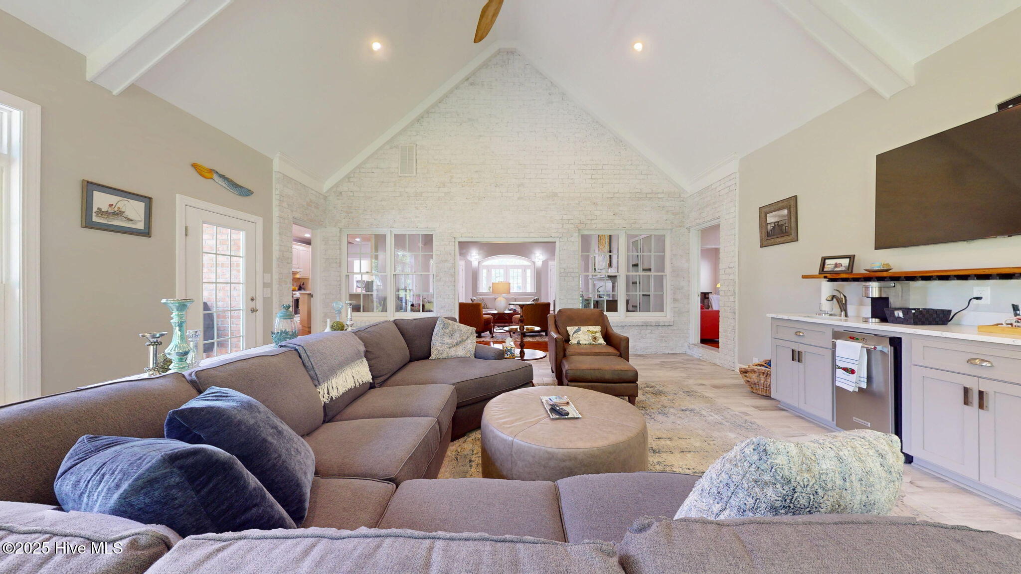 Trent Woods, North Carolina, 28562, United States, 3 Bedrooms Bedrooms, ,3 BathroomsBathrooms,Residential,For Sale,1857731